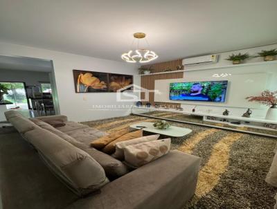 Casa para Venda, em Lucas do Rio Verde, bairro Centro, 3 dormit�rios, 1 banheiro, 1 su�te, 6 vagas