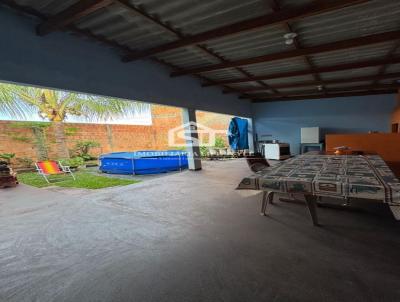 Casa para Venda, em Lucas do Rio Verde, bairro Vida Nova, 4 dormitórios, 1 banheiro, 1 vaga